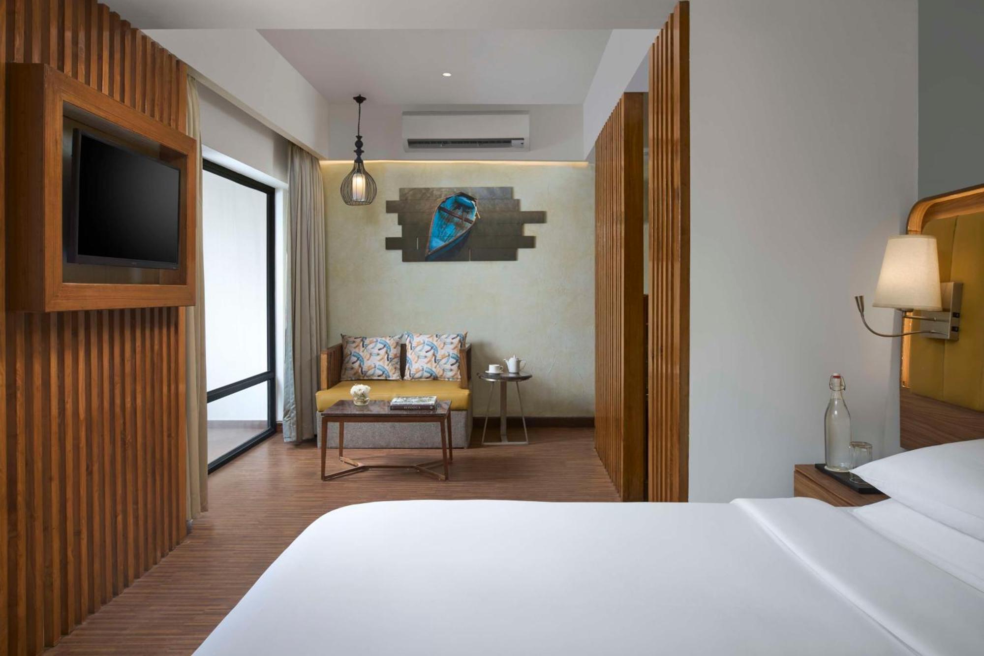 Park Inn By Radisson Goa Candolim Exterior photo