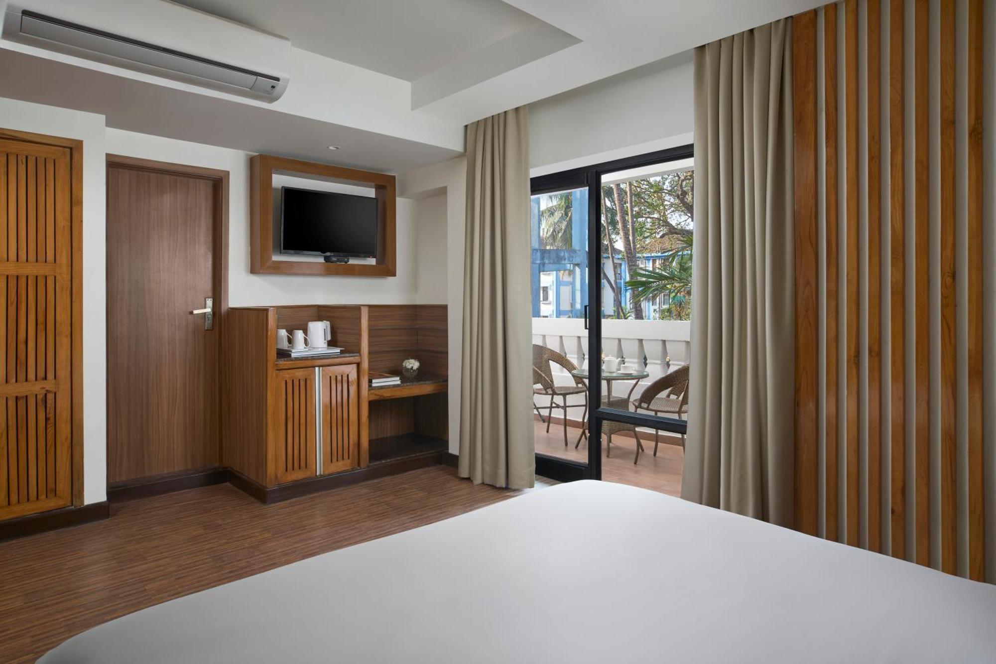 Park Inn By Radisson Goa Candolim Exterior photo